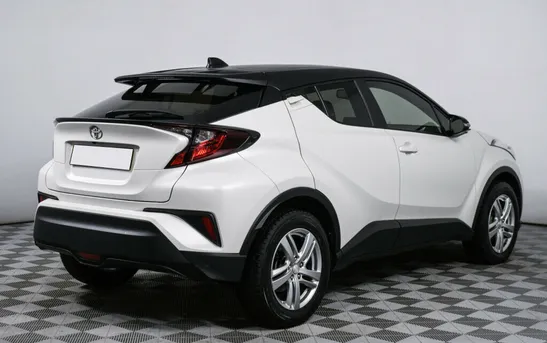 Toyota C-HR 2.00 Вариатор, фото №1