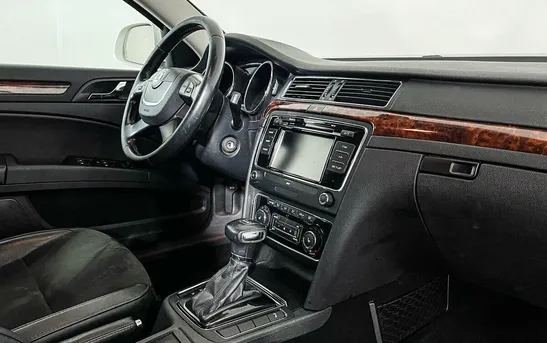 Skoda Superb 2.00 Робот, фото №1