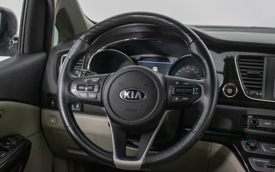 Kia Carnival 2.20 Автоматическая, фото №1