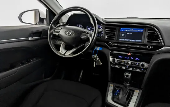Hyundai Elantra 2.00 Автоматическая, фото №1
