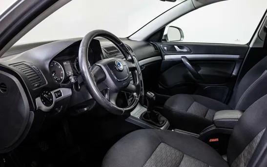 Skoda Octavia 1.60 Механика, фото №1