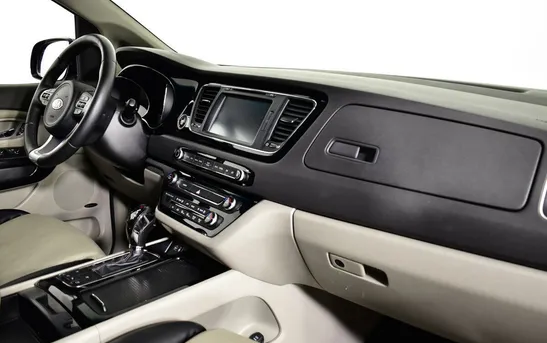 Kia Carnival 2.20 Автоматическая, фото №1